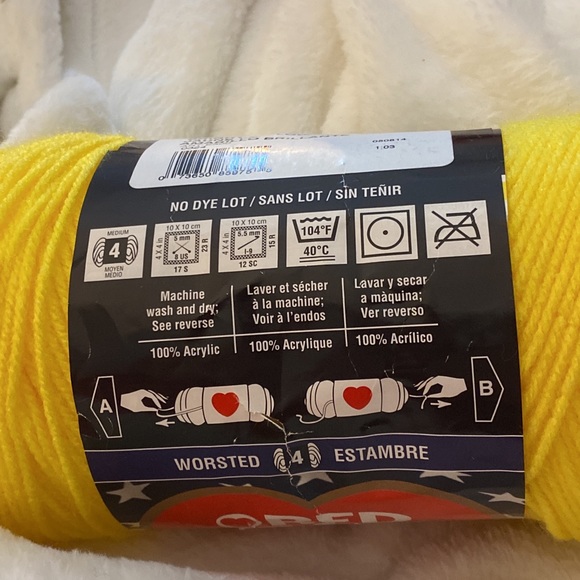 Red Heart Super Saver Yarn Bright Yellow 0324 Complete Skein 100% Acrylic 364,yd - Picture 7 of 8